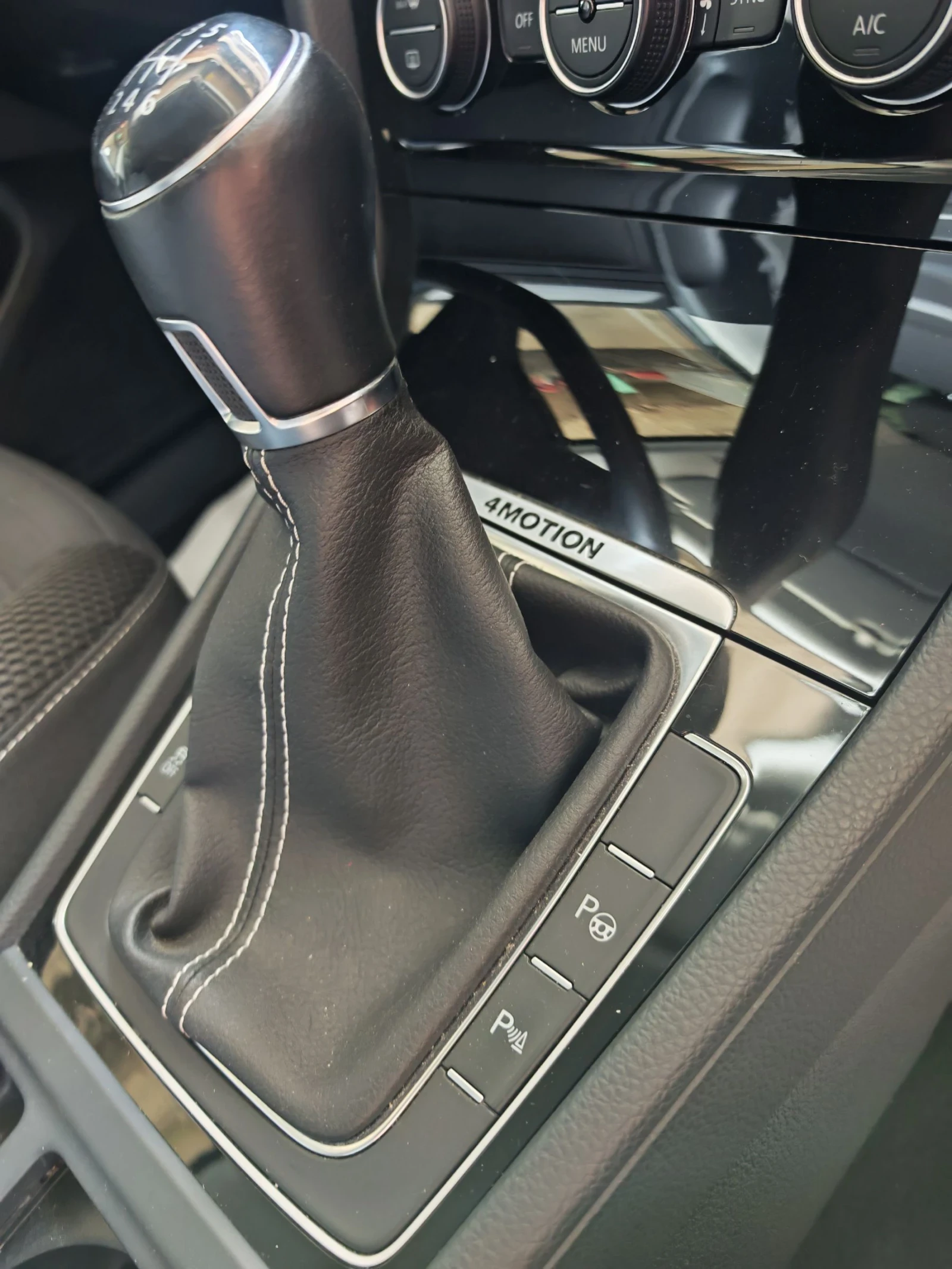 VW Golf * 4-MOTION * CUP EDITION * 2.0TDI 150ps * УНИКАТ!, снимка 15 - Автомобили и джипове - 55196159