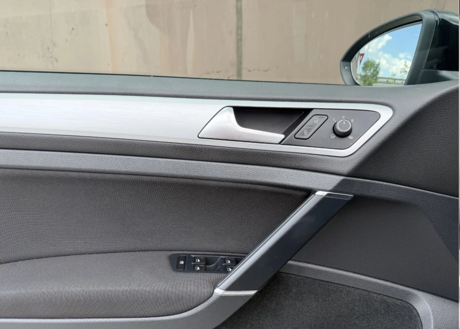 VW Golf * 4-MOTION * CUP EDITION * 2.0TDI 150ps * УНИКАТ!, снимка 17 - Автомобили и джипове - 55196159