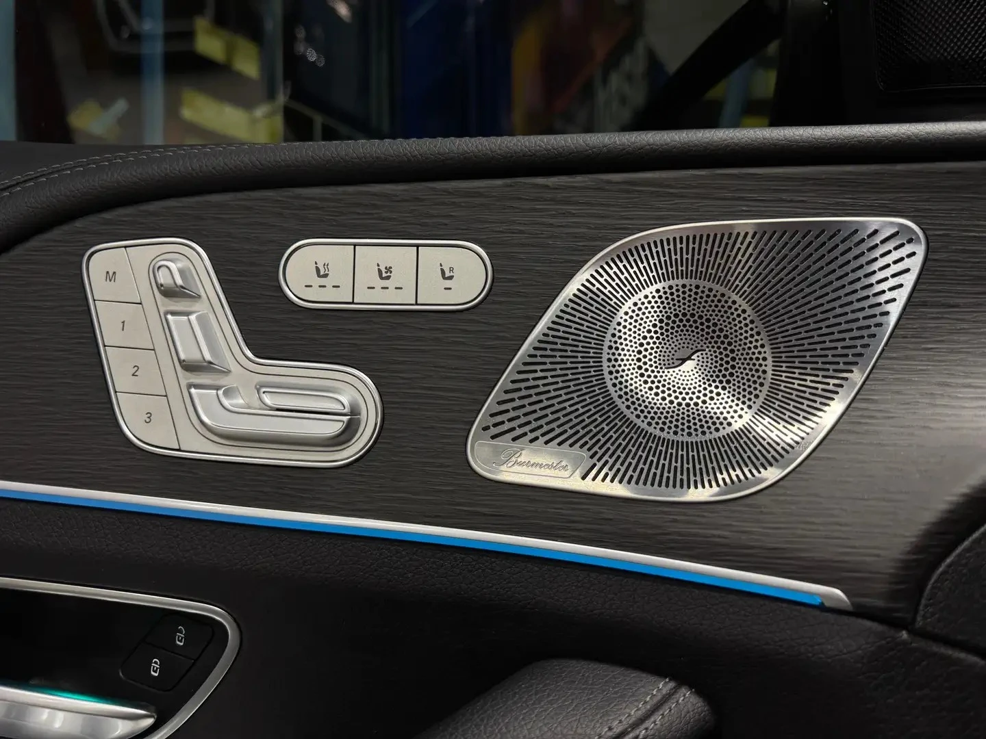 Mercedes-Benz GLE 450 4MATIC* ПАНО* НАВИ* ПОДГРЕВ* ДИСТР.* HUD* МАСАЖИ* , снимка 11 - Автомобили и джипове - 55326999