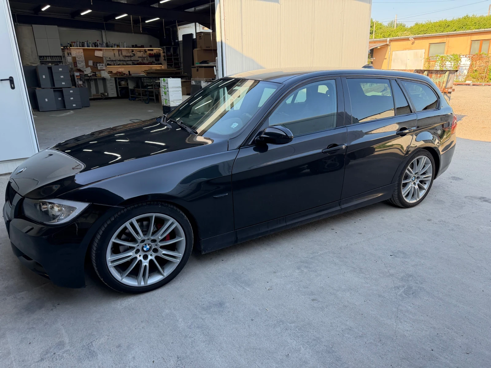 BMW 320