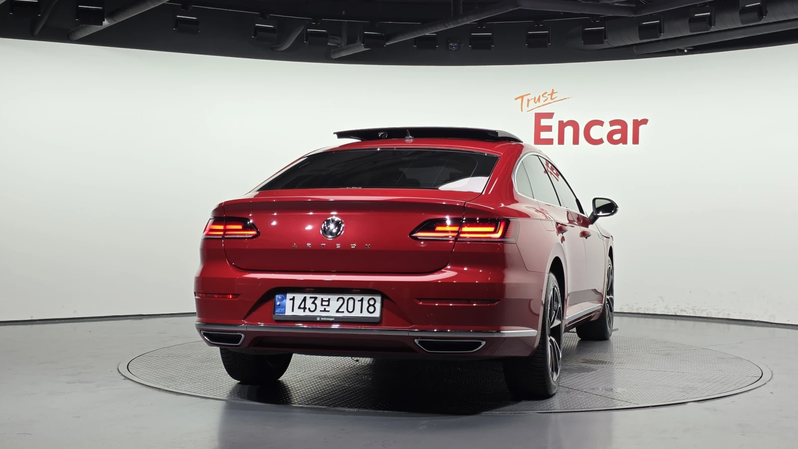 VW Arteon 2.0 TDI* 360* ЕЛ. БАГАЖНИК* HUD* BLIND SPOT* КРАЙН, снимка 4 - Автомобили и джипове - 55983915