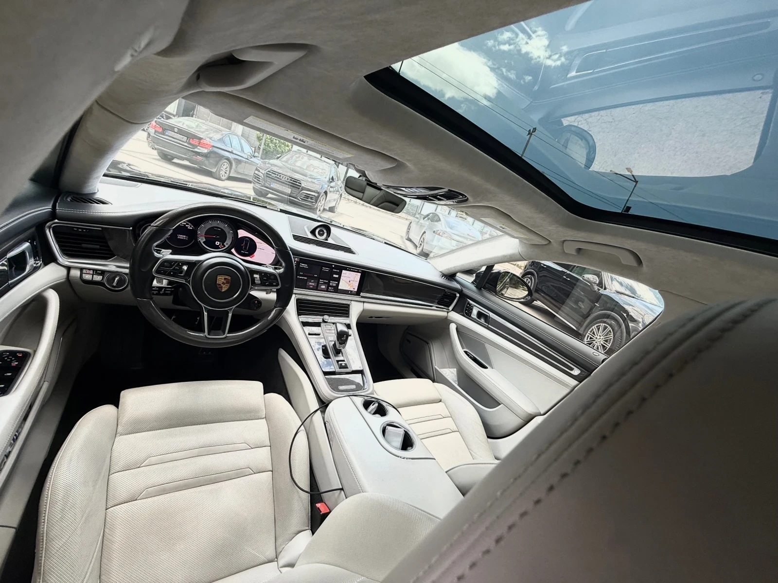 Porsche Panamera, снимка 10 - Автомобили и джипове - 56379858