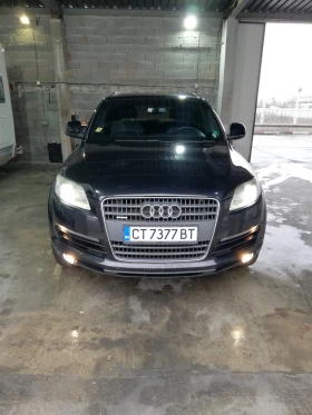 Audi Q7 s-line, снимка 1