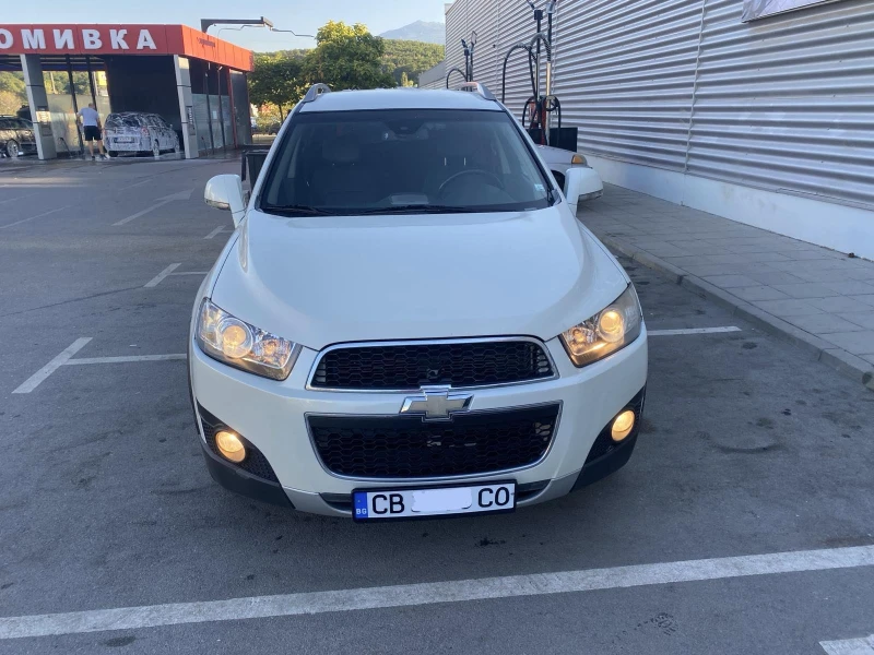 Chevrolet Captiva 4х4, АВТОМАТ-БЕНЗИН-ОТ БЪЛГАРИЯ-7 места, ДДСКредит, снимка 2 - Автомобили и джипове - 51846258