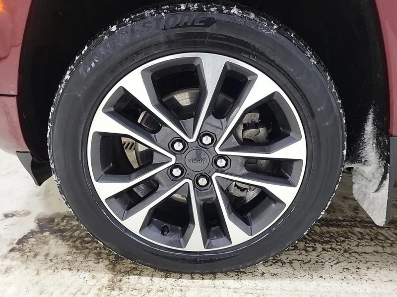 Jeep Grand cherokee * OVERLAND * CARFAX * , снимка 17 - Автомобили и джипове - 52913399