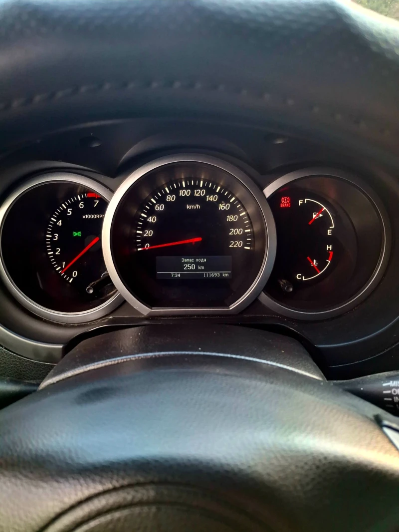 Suzuki Grand vitara, снимка 15 - Автомобили и джипове - 52914219