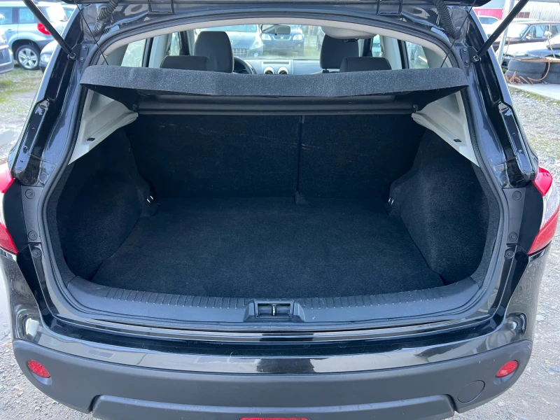 Nissan Qashqai 1.5DCi- 110к.с. Facelift/ Автопилот/ Мулти-волан, снимка 9 - Автомобили и джипове - 53526394