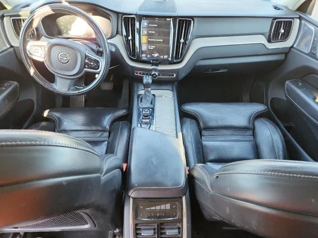 Volvo XC60 T6* INSCRIPTION* ДИГИТАЛНО* ТАБЛО* ОБДУХВАНЕ* МАСА, снимка 7 - Автомобили и джипове - 52712411