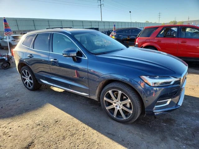 Volvo XC60 T6* INSCRIPTION* ДИГИТАЛНО* ТАБЛО* ОБДУХВАНЕ* МАСА, снимка 3 - Автомобили и джипове - 52712411