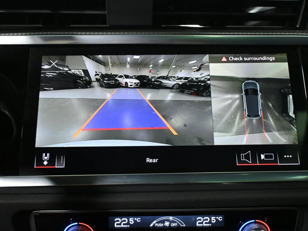 Audi Q3 45 TFSI quattro* АвтоКредит* (Цена до БГ) , снимка 13 - Автомобили и джипове - 53860495