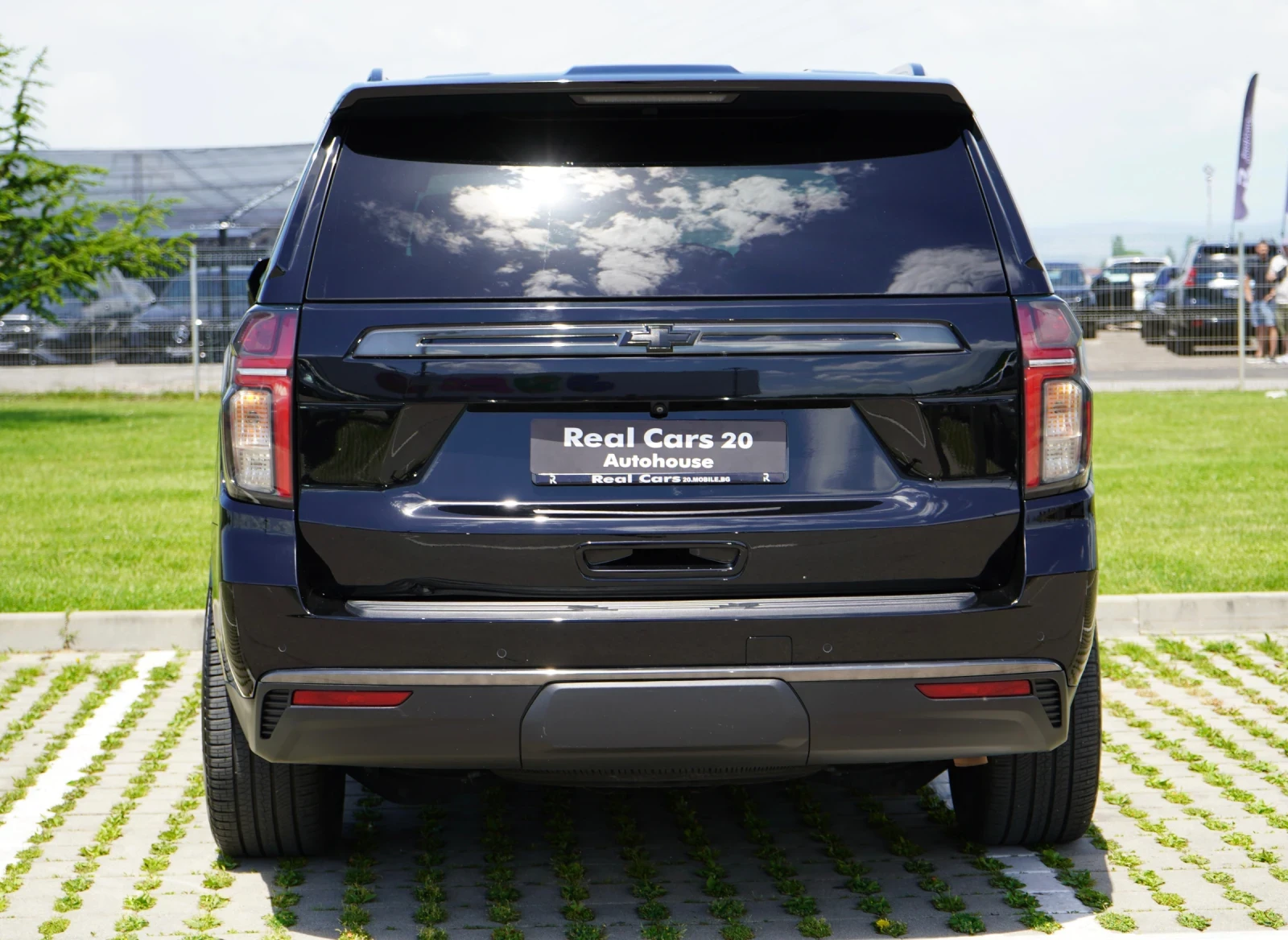 Chevrolet Tahoe * Z71* 6+ 1* WHIPPLE CHARGER* PANO* DISTR* LED* CA, снимка 5 - Автомобили и джипове - 54701213