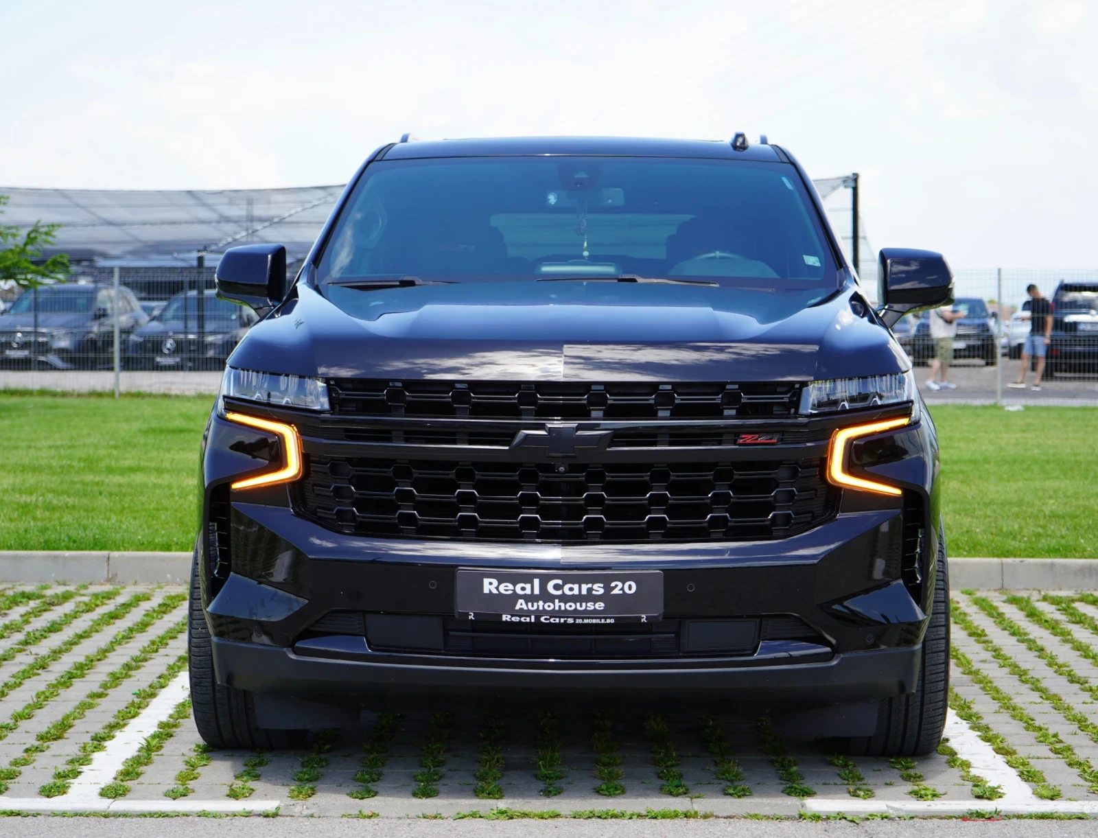 Chevrolet Tahoe * Z71* 6+ 1* WHIPPLE CHARGER* PANO* DISTR* LED* CA, снимка 2 - Автомобили и джипове - 54701213
