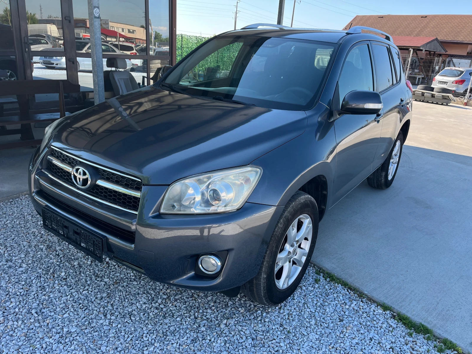 Toyota Rav4 2.2 D4D фейс full extri
