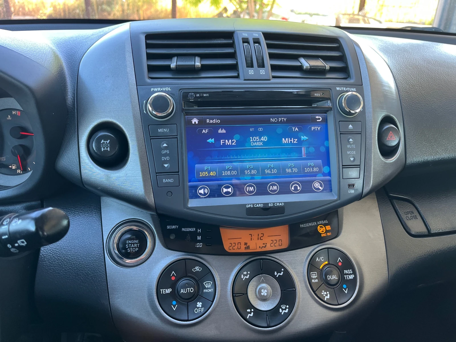 Toyota Rav4 2.2 D4D фейс full extri, снимка 9 - Автомобили и джипове - 54815496