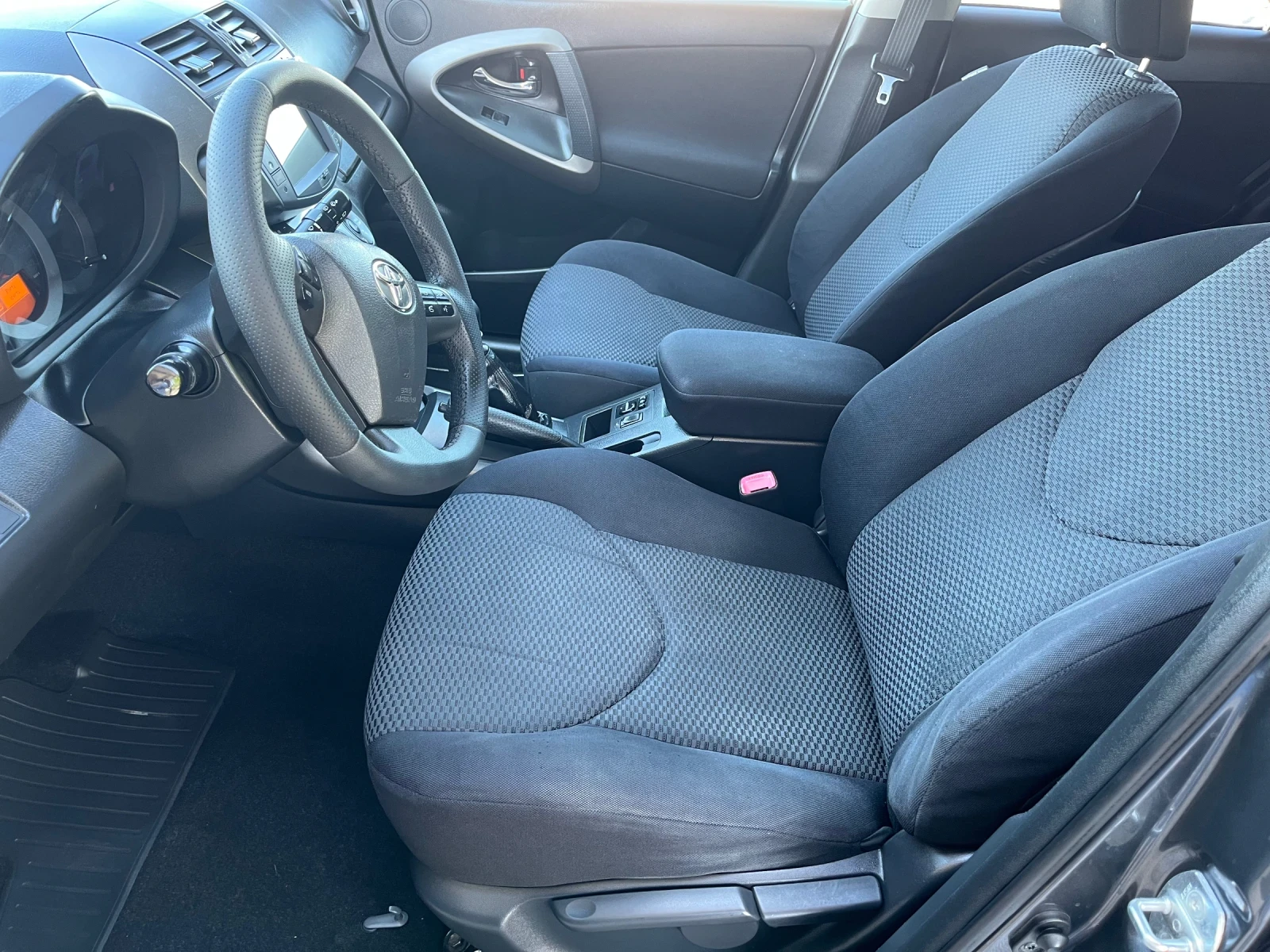 Toyota Rav4 2.2 D4D фейс full extri, снимка 5 - Автомобили и джипове - 54815496