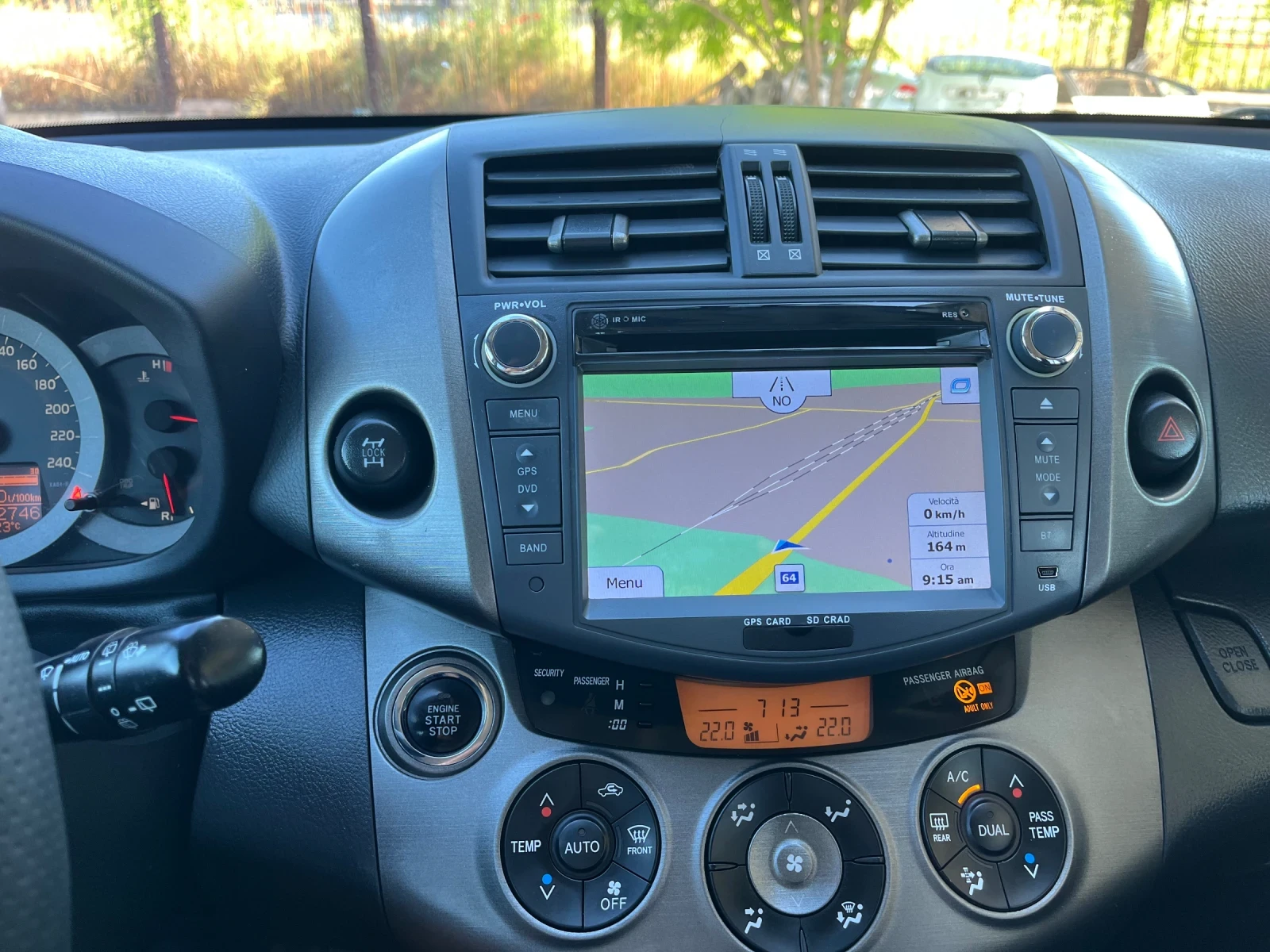 Toyota Rav4 2.2 D4D фейс full extri, снимка 10 - Автомобили и джипове - 54815496