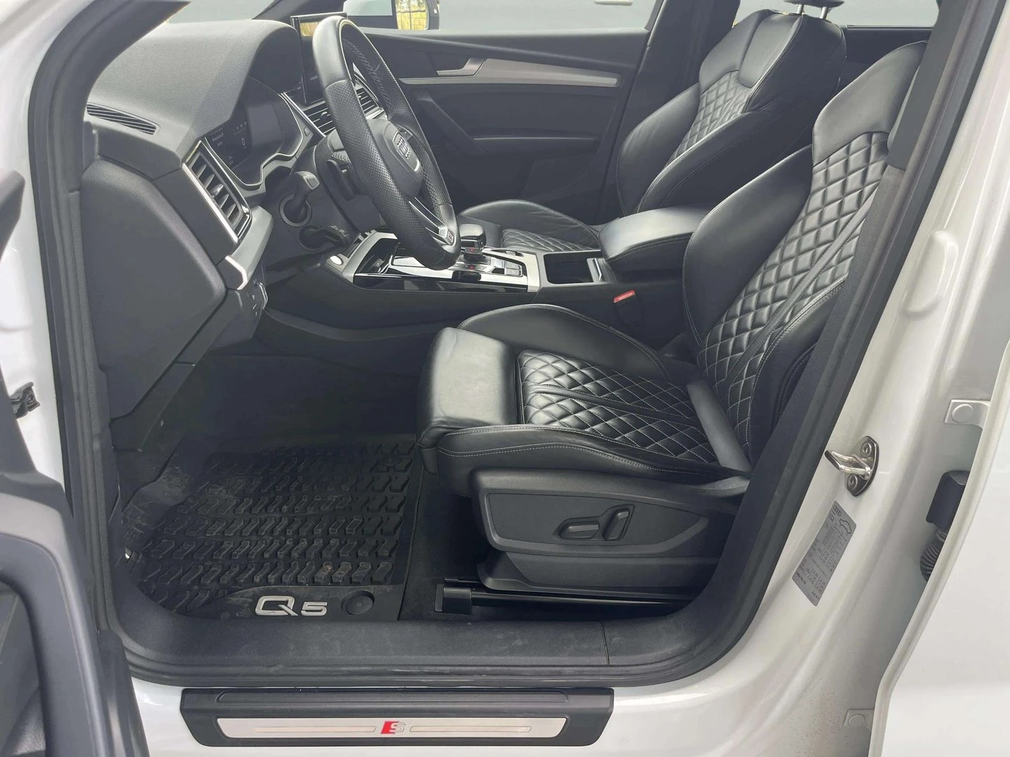Audi Q5, снимка 7 - Автомобили и джипове - 55206726
