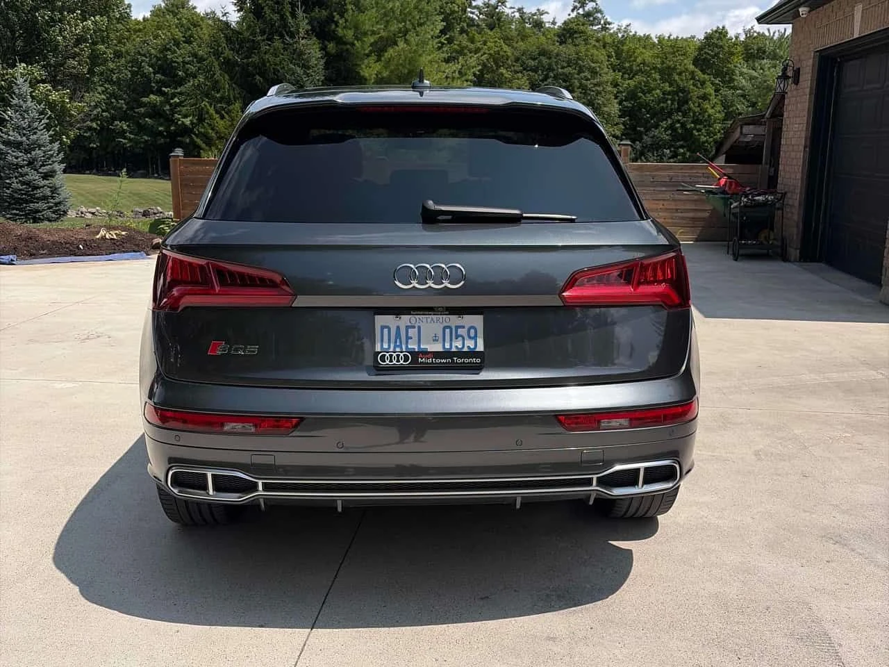 Audi SQ5 Technik 3.0 TFSI quattro / 360 / ДИСТРОНИК / ПАНО, снимка 4 - Автомобили и джипове - 55402716