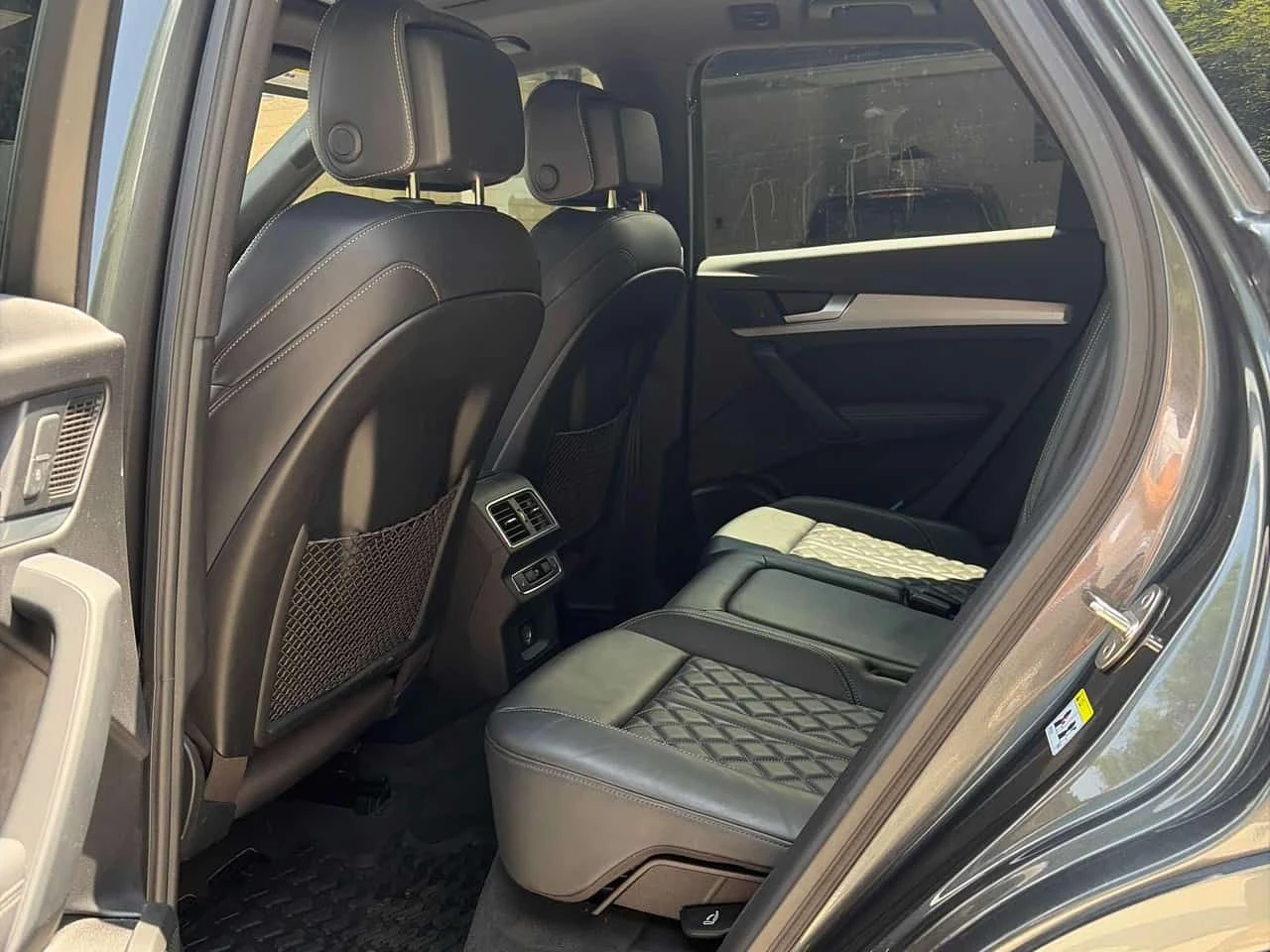 Audi SQ5 Technik 3.0 TFSI quattro / 360 / ДИСТРОНИК / ПАНО, снимка 10 - Автомобили и джипове - 55402716