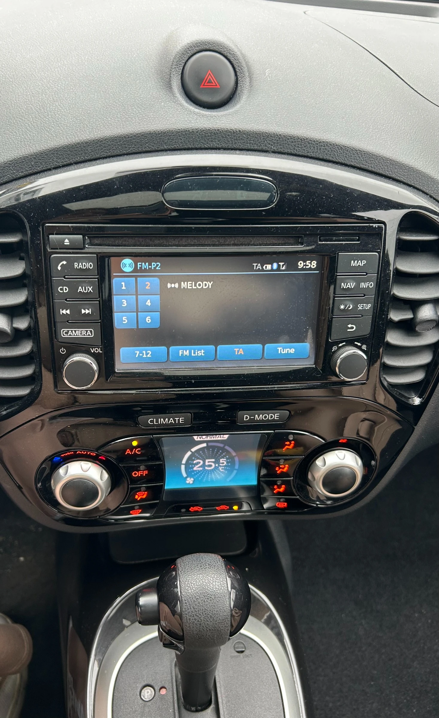 Nissan Juke, снимка 5 - Автомобили и джипове - 55911207