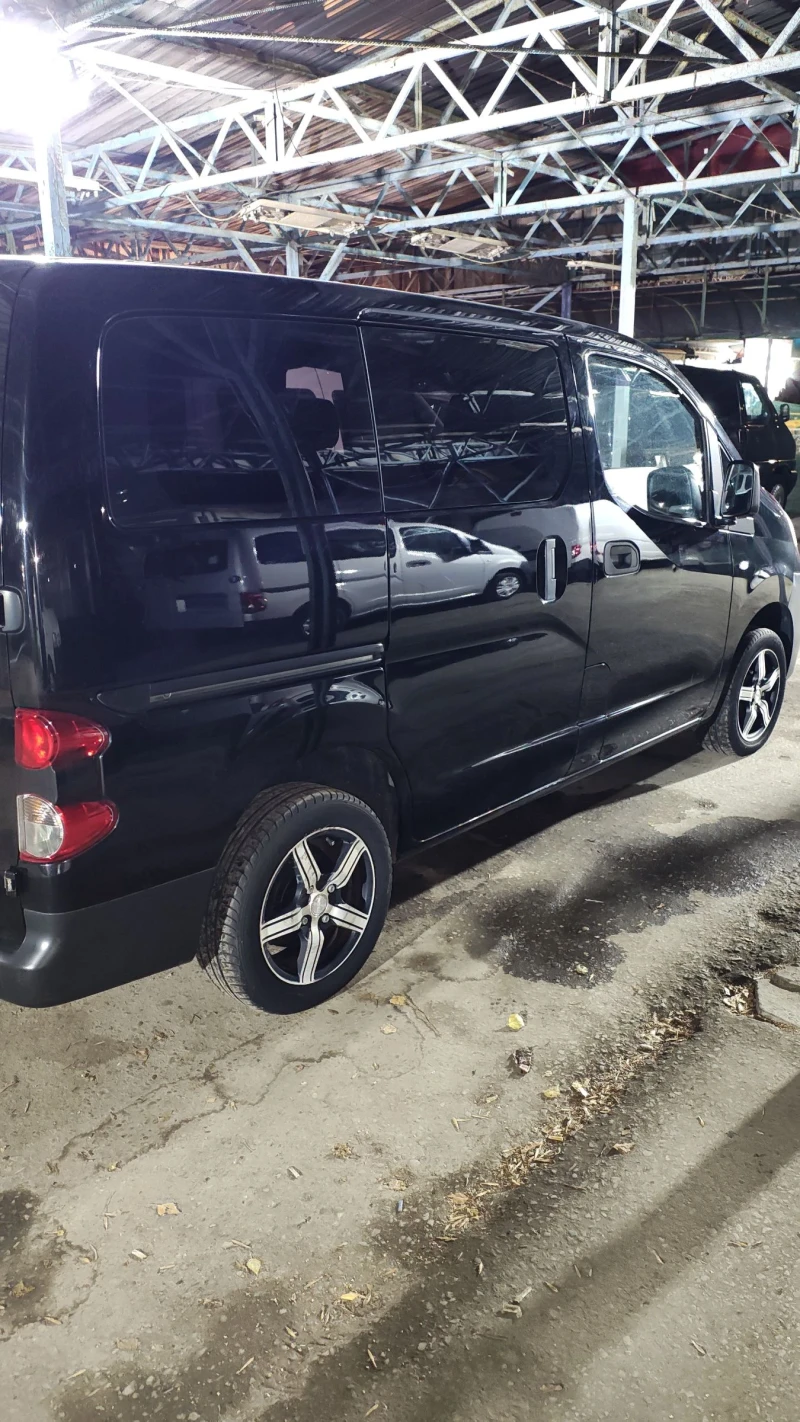 Nissan NV200 1.6i EVALIA, снимка 4 - Бусове и автобуси - 48859075