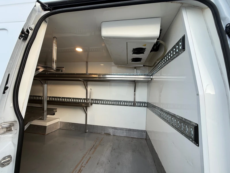 Mercedes-Benz Sprinter 516 CDI ХЛАДИЛЕН MAXI, снимка 12 - Бусове и автобуси - 51658429