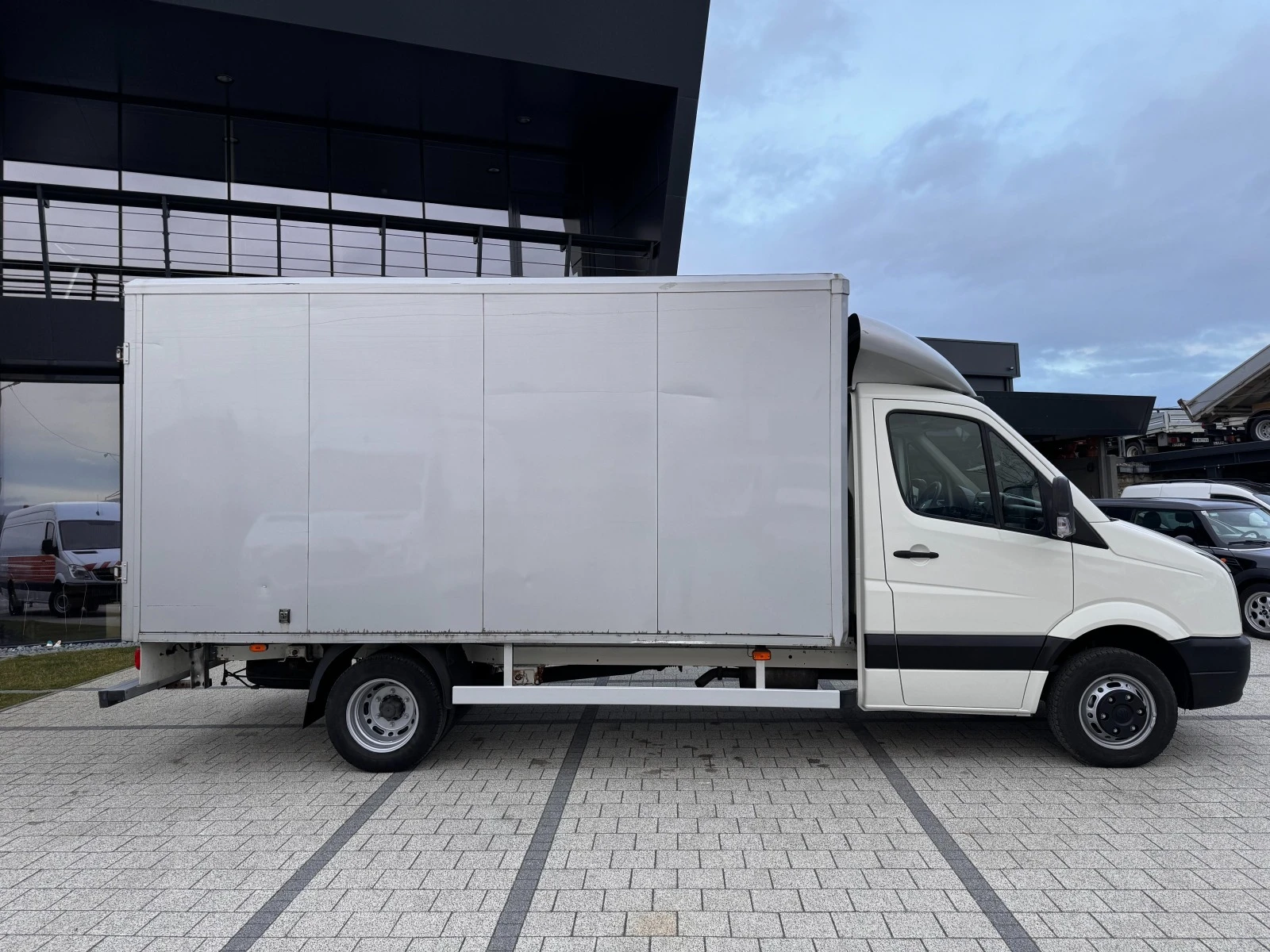 VW Crafter 2.5TDI до 3,5т. 4,27м. Климатроник Euro 5  - изображение 8