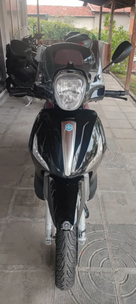 Piaggio Beverly 350i, ABS, ASR, снимка 5