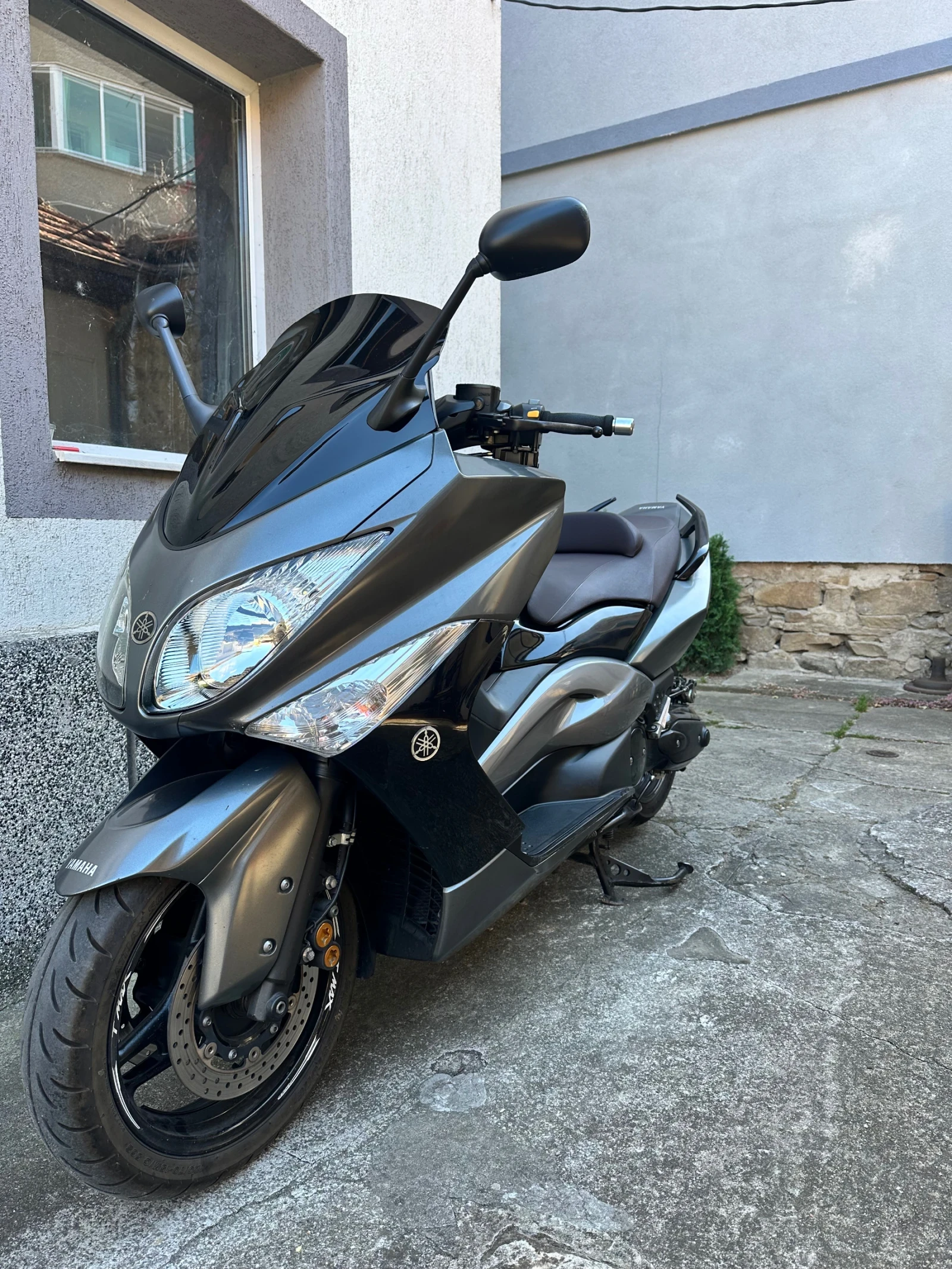 Yamaha T-max Скутер, снимка 2 - Мотоциклети и мототехника - 55979496