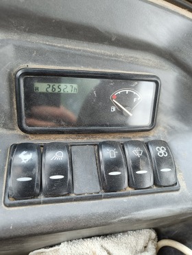 Багер Volvo ECR25D, снимка 6