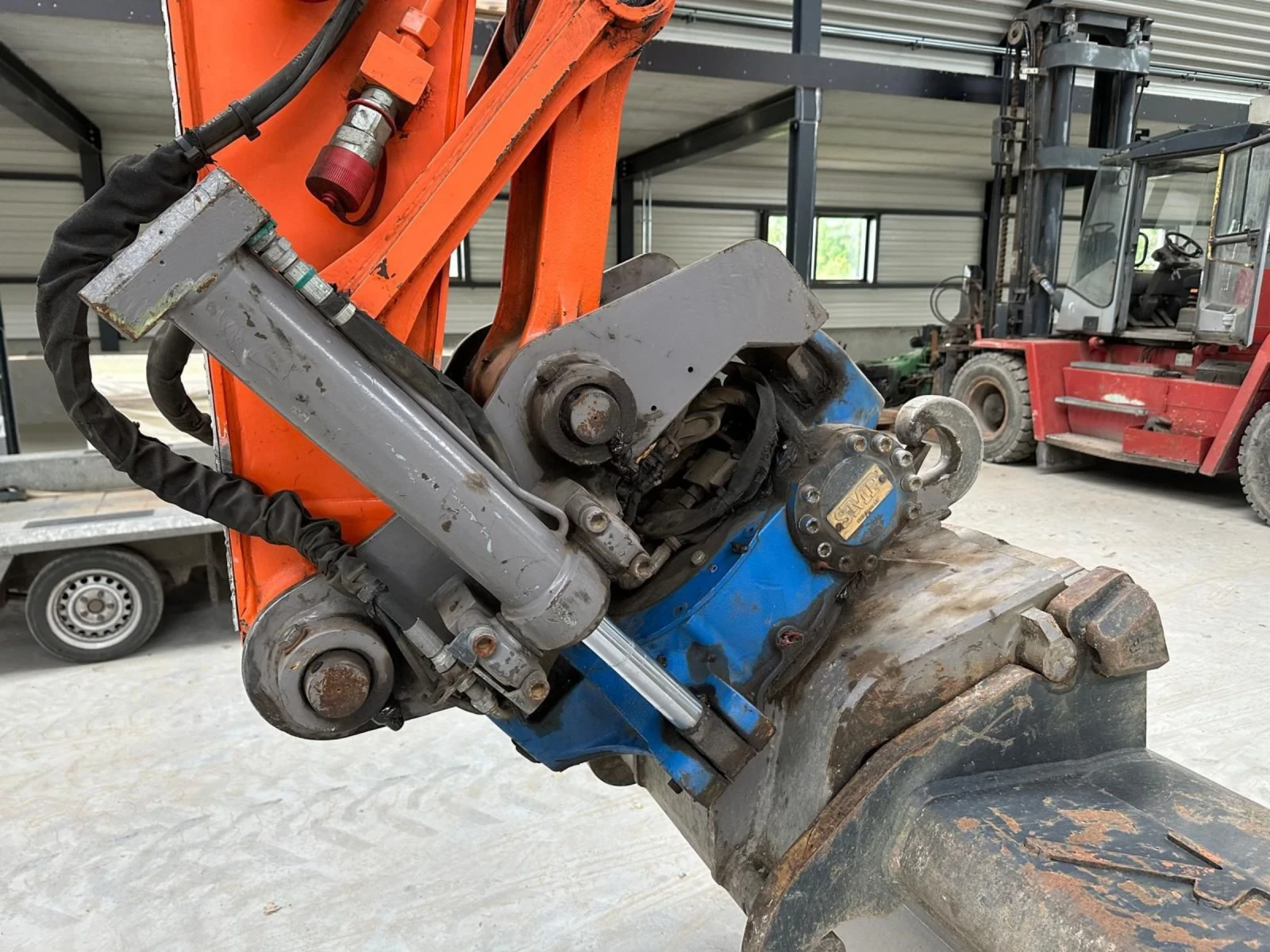 Багер Hitachi ZAXIS 140W - изображение 7