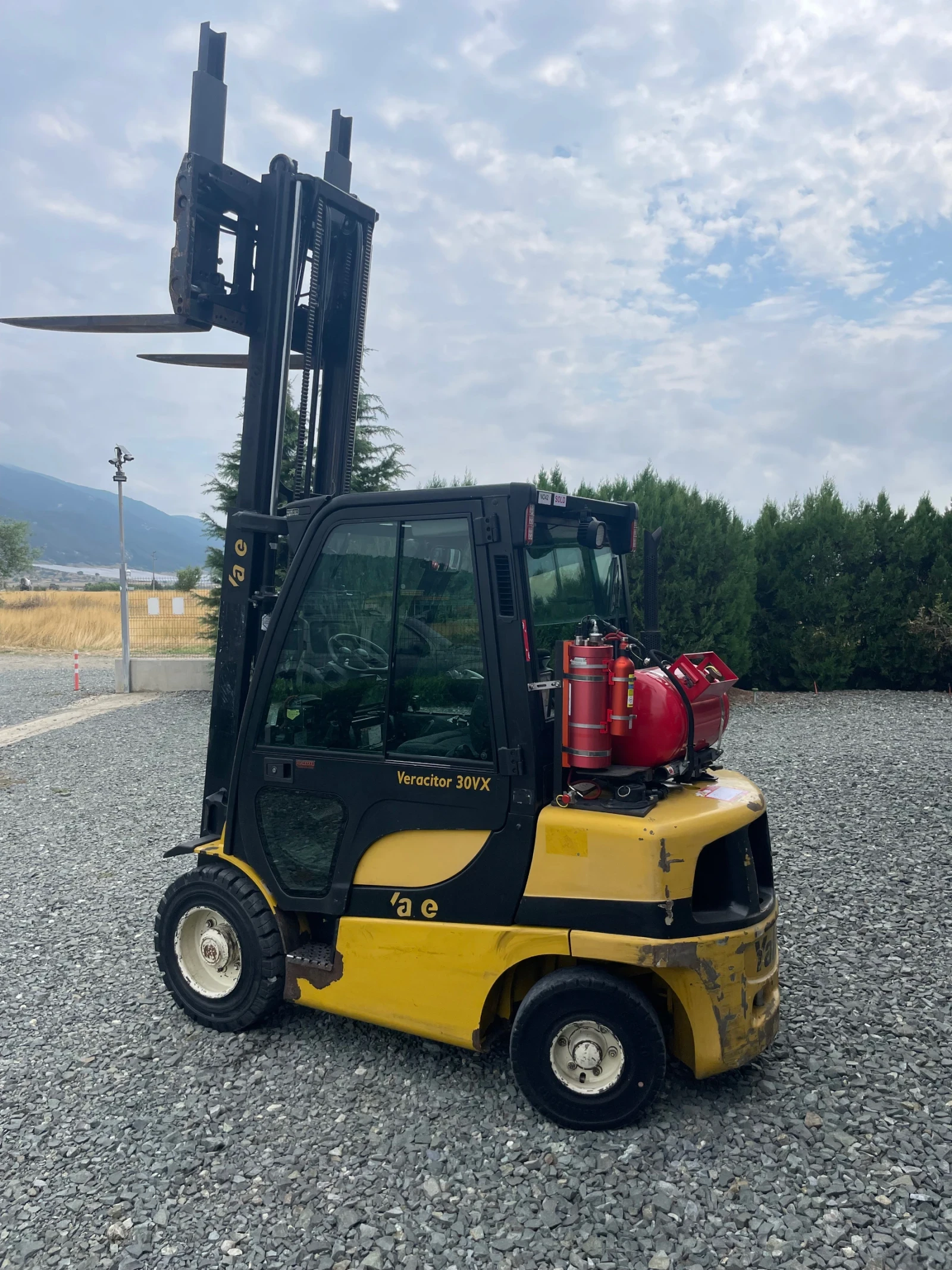  Yale | Mobile.bg   4