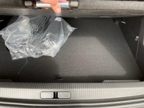 Peugeot 2008 electric , снимка 12