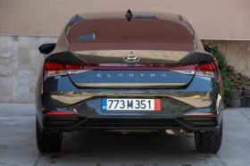 Hyundai Elantra 2.0 БЕНЗИН АВТОМАТ, снимка 3