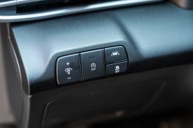 Hyundai Elantra 2.0 БЕНЗИН АВТОМАТ, снимка 12