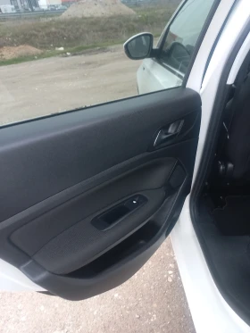 Peugeot 308 1, 2 I  STYLE - 5700 € / 11148.23 лв. - 62361794 11