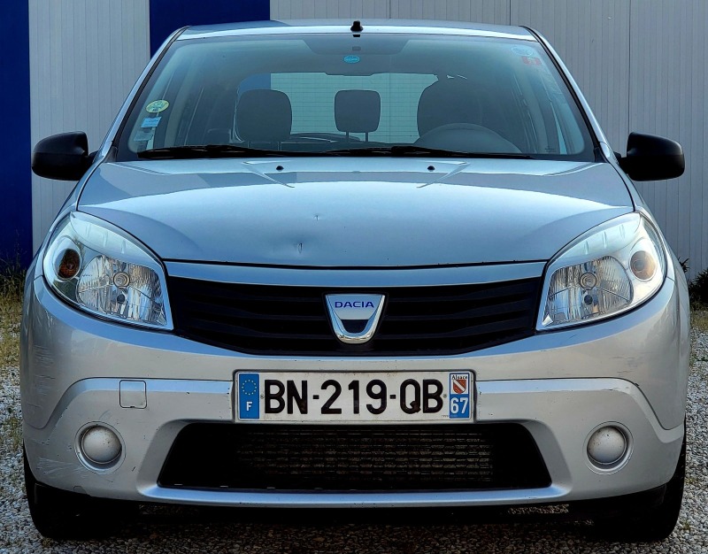 Dacia Sandero 1, 5 DCI, снимка 1 - Автомобили и джипове - 46123377