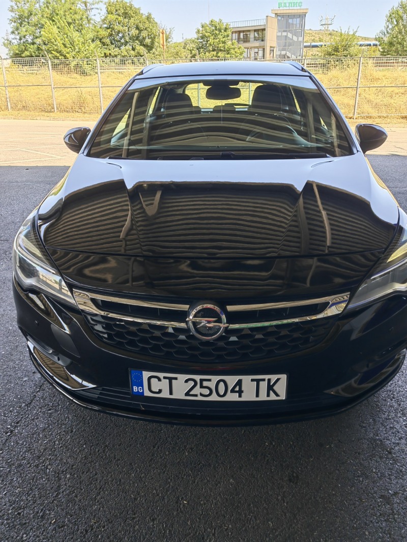 Opel Astra 1.6 CDTI, снимка 1 - Автомобили и джипове - 46404874
