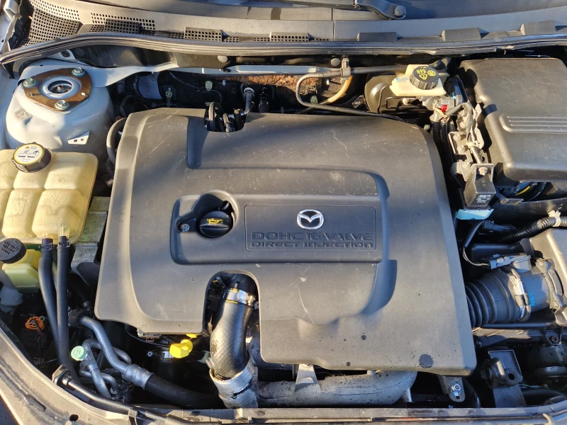 Mazda 3 1.6HDI/NAVI, снимка 13 - Автомобили и джипове - 48041420