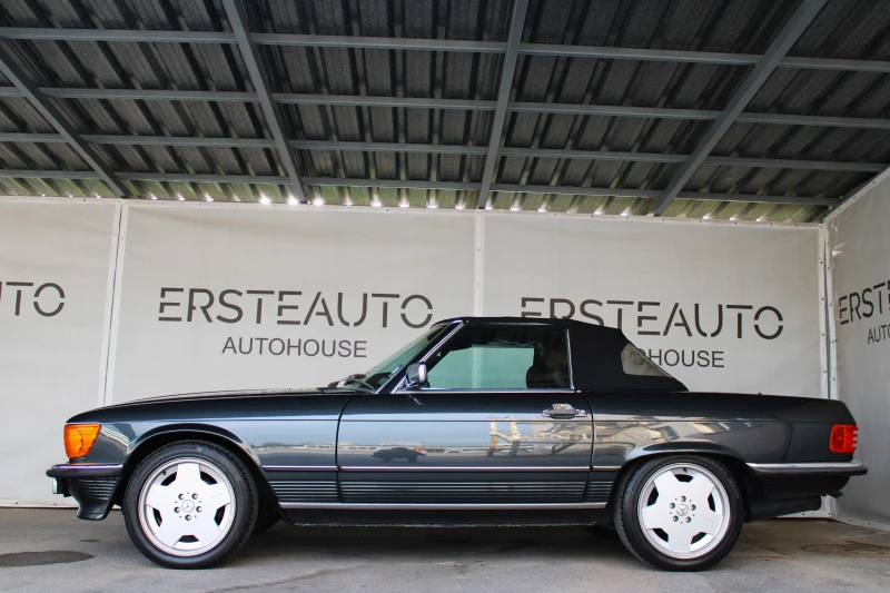 Mercedes-Benz SL 560 * ИЗЦЯЛО РЕСТАВРИРАН* , снимка 2 - Автомобили и джипове - 48417937