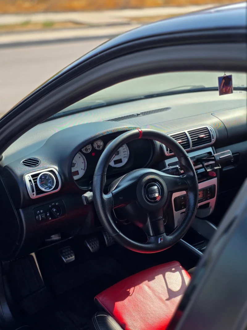 Seat Leon  Seat leon 1M Cupra R Suizacopa edition BAM, снимка 10 - Автомобили и джипове - 52011708