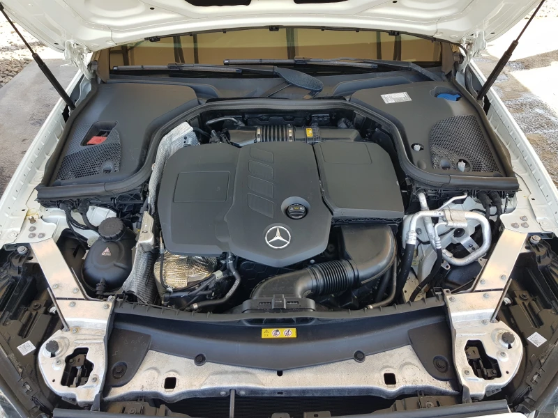 Mercedes-Benz E 220 D 4matic /02/2020г. EURO 6D ЛИЗИНГ, снимка 16 - Автомобили и джипове - 51595758