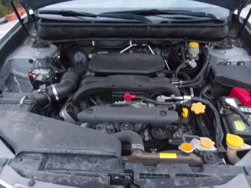 Subaru Outback 2.5-4x4-клима, снимка 8 - Автомобили и джипове - 52642039