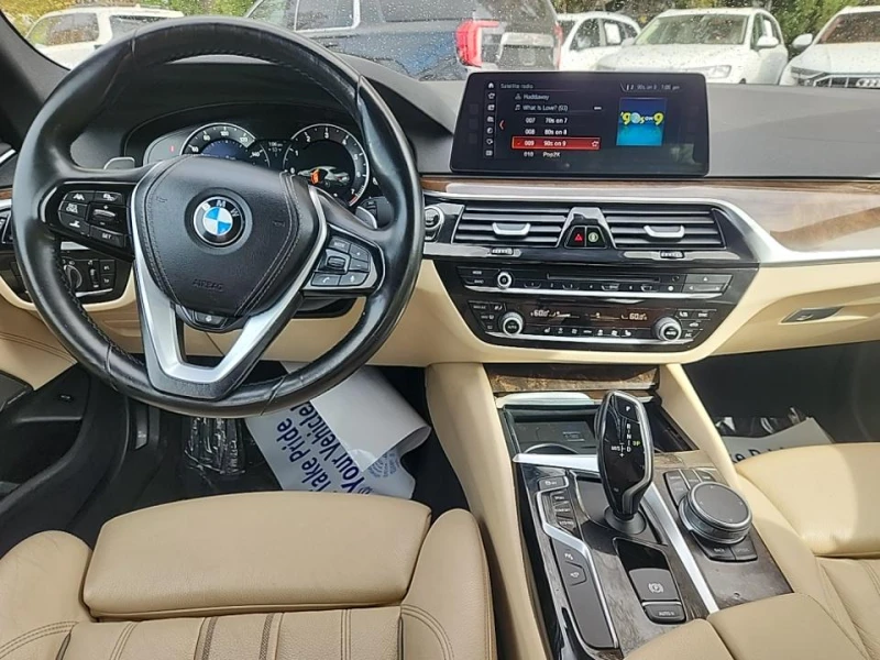 BMW 540 * CARFAX* ОПЦИЯ ЗА ФИНАНСИРАНЕ* , снимка 8 - Автомобили и джипове - 52812654