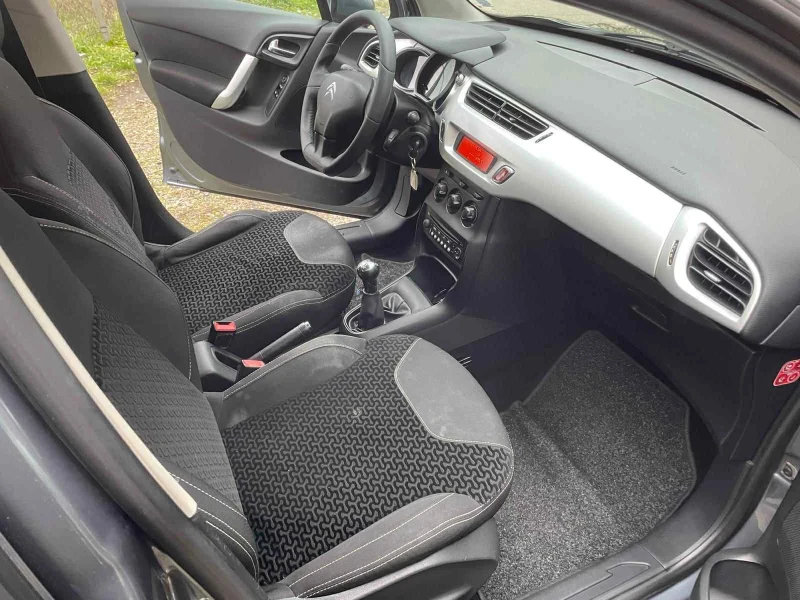 Citroen C3, снимка 6 - Автомобили и джипове - 53169073