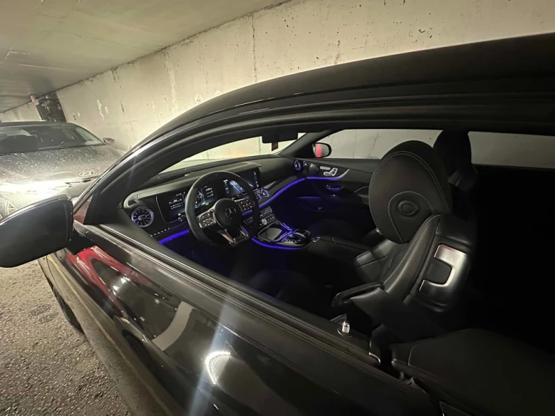 Mercedes-Benz E 53 AMG CARFAX, снимка 13 - Автомобили и джипове - 53178907