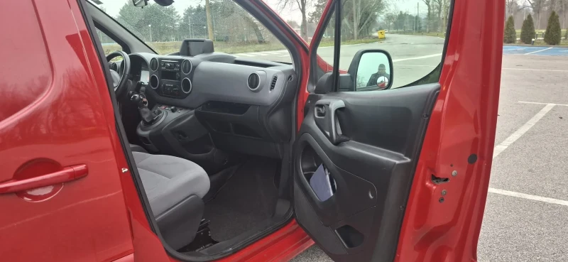 Peugeot Partner e HDI, снимка 10 - Автомобили и джипове - 53309624