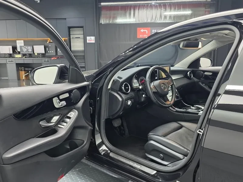 Mercedes-Benz C 180 W205, снимка 9 - Автомобили и джипове - 54968662