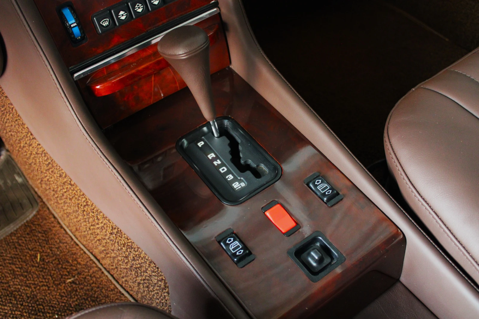 Mercedes-Benz SL 560 *  *  | Mobile.bg   11