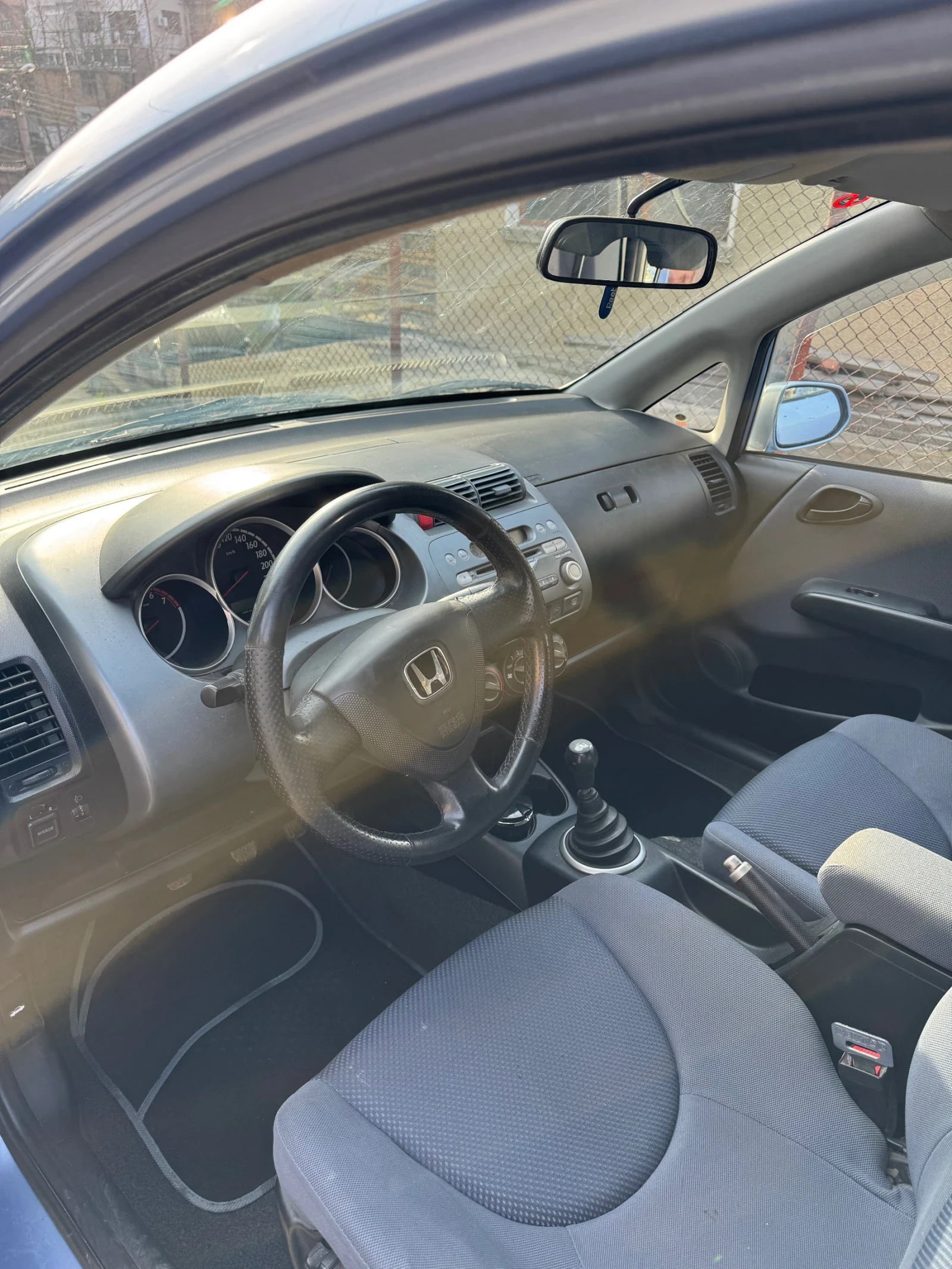 Honda Jazz  - изображение 8